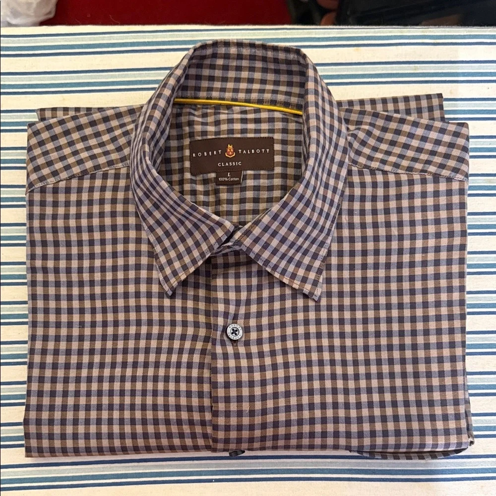 Banana Republic Men's Dark Checkered Shirt